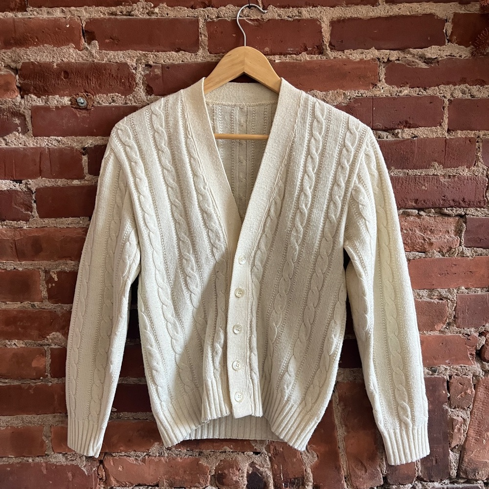 White short cardigan